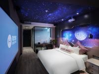 有戏电影酒店(北京六里桥店) - 电影特色太空旅客房