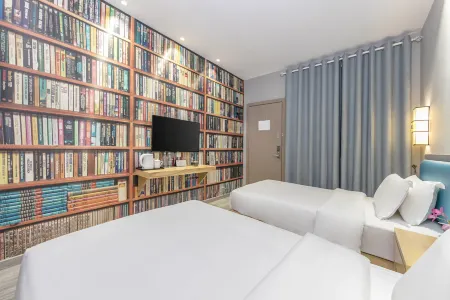 Wuyilan Mountain Guesthouse Отели рядом с достопримечательностью «Baiyunchan Temple»