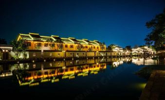 Wanda Emmy Hotel(Nanxun Ancient Town Renrui Road Branch)