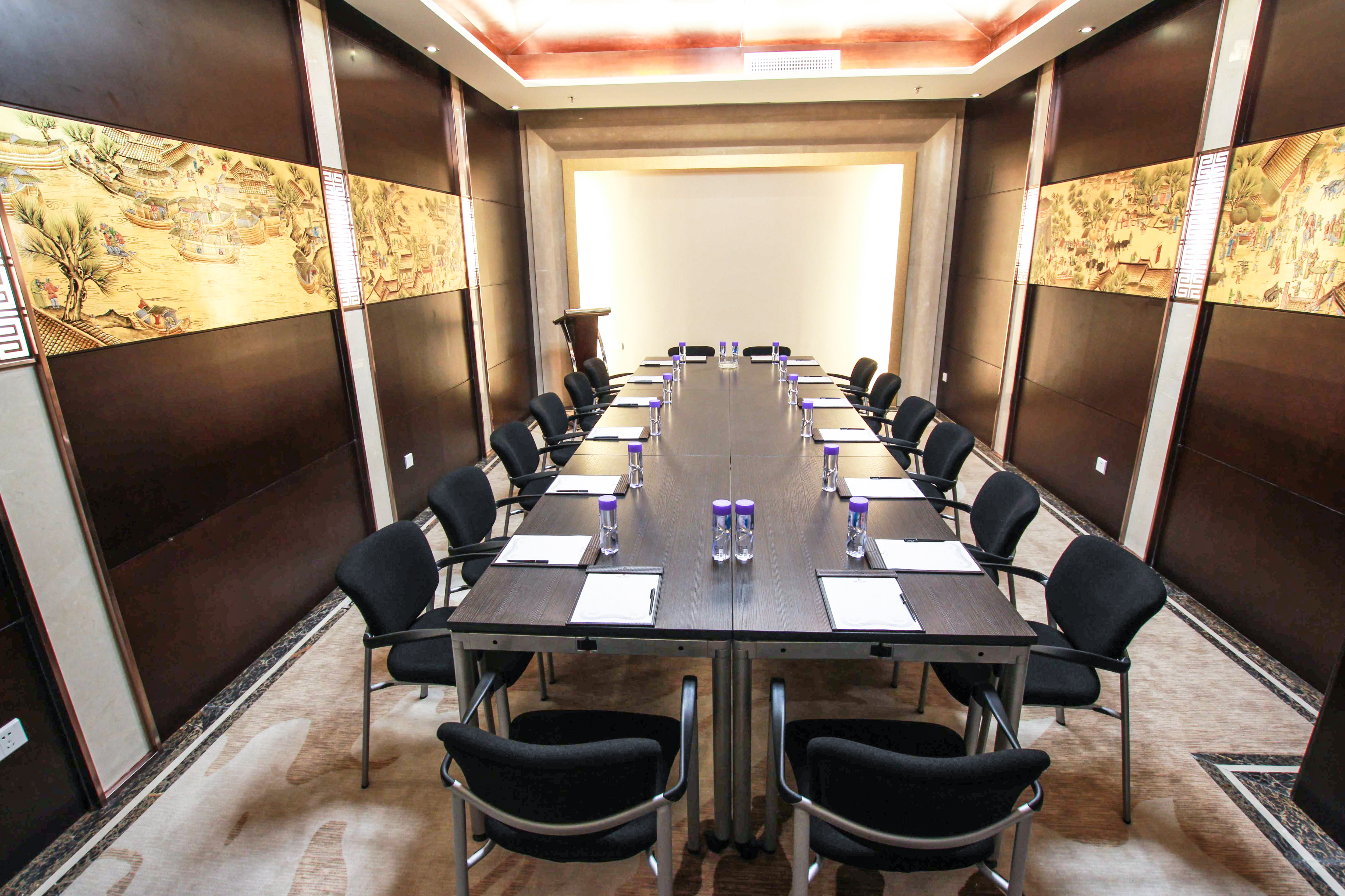 Fortune Hotel Guangzhou Over view