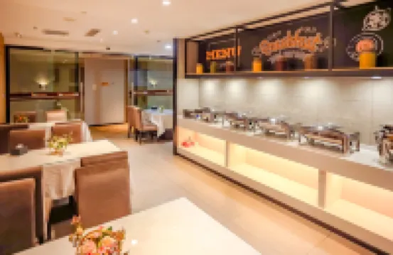 IU Hotel (Korla Railway Station Store)