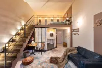 Amble Hotel Hotels in Dalian