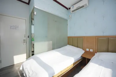 99 Inn Preferred Hotel (Beijing Zhongguancun Dazhongsi Subway Station) Hotels in Beijing