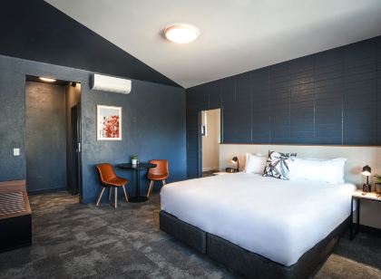 HotelMOTEL Adelaide, an EVT Hotel