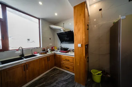 OuYang Guesthouse(No. 2 Yard) Отели рядом с достопримечательностью «Stage at Square Street»