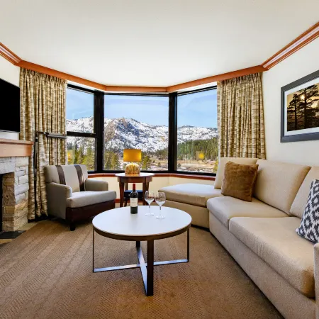 Everline Resort and Spa, Lake Tahoe