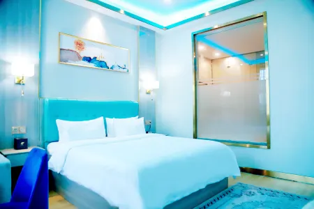 Suizhou Green Flying Hotel (Wanda Plaza Store) Отели рядом с достопримечательностью «Wenfeng Tower»