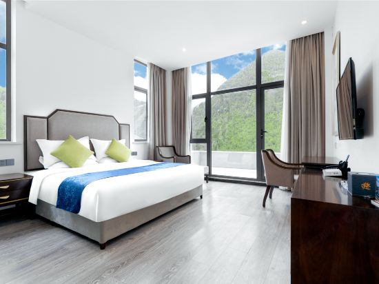 Edelweiss Hotel