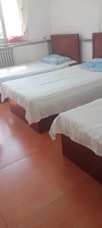 Zhuyuehua Homestay (Beijing Zhaojiatai) Отели рядом с достопримечательностью «Dingdu Pavilion»