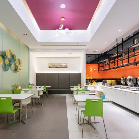 Jinjiang Inn (Shanghai Zhihui Yuan Qu Hulan Road Metro Station) Отели рядом с достопримечательностью «Шанхай коммуникейшенс Политекник»