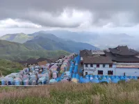 Wugong Mountain Jinding Tent Camp Hotel in zona Golden Peak