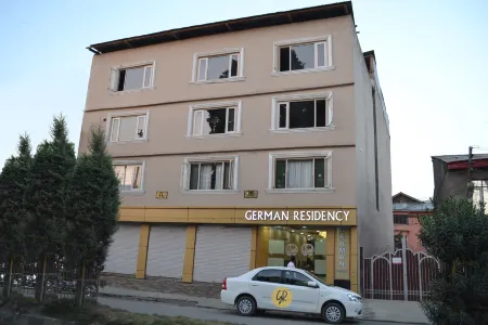 Hotel German Residency , Srinagar Отели в г. Шринагар