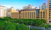 Mandala Hotel (Baise Station Wanjingcheng Night Market)