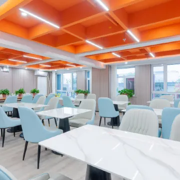 Nalan Hotel (Lanzhou New District Zhongchuan Airport Branch)