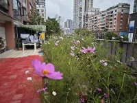 Liupanshui Tushang Youth Hostel Hotels near Hyatt Swimming Pool