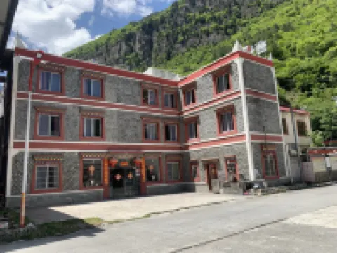 Qijing Inn