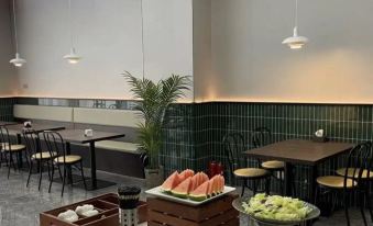 Platinum Executive Apartment (Vanke Plaza Jixiang Metro Station)