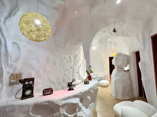 Laoxie Cave Chinese Inn (Chaozhou Ancient City)
