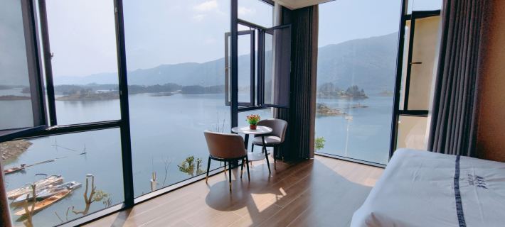 Xiandao Lake Shore Hotel Hotele w: Powiat Yangxin, Hubei