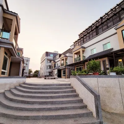 Longmen Manor Hotels near Kinmen Old Street