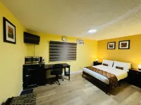 Avola Mountain Lodge Hotels in Thompson-Nicola