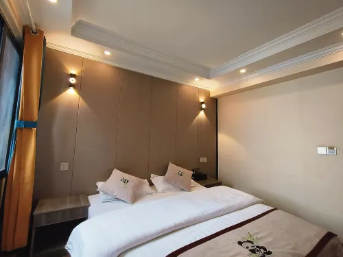 Kangding Moyexiaoqi Homestay (Kangding Love Song Square)