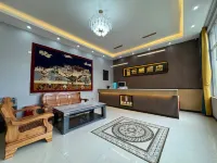 Shiqu Yunqi Hotel Hotel di Sêrxü County