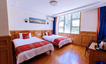Yajiang Yangga Impression Hotel