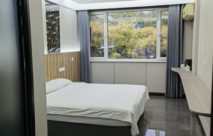 Weixian Friendship Hotel