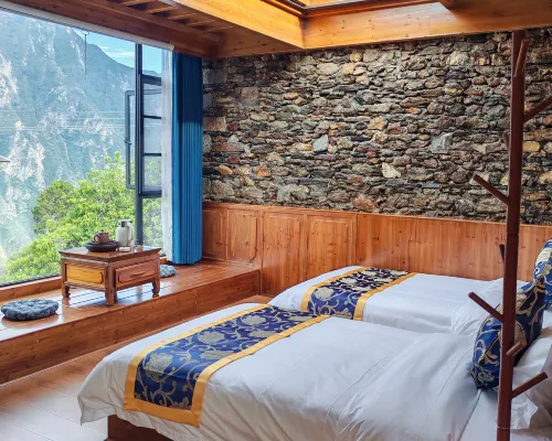 Danba Qingfeng Yaju Homestay โรงแรมในตันปา