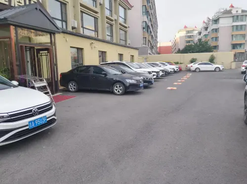 Aidu Express Hotel (Shengli Road Railway Station) Hotels in Gongzhuling