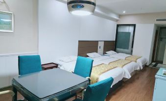 Weiyi Fengshang Hotel (Zhangjiajie Railway Station)