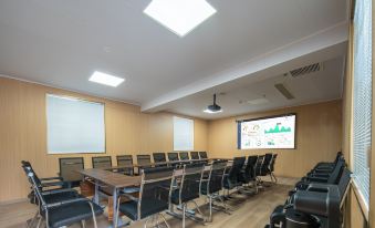 Rezen Wenlan Hotel (Luoyang Luoyi Ancient City Branch)