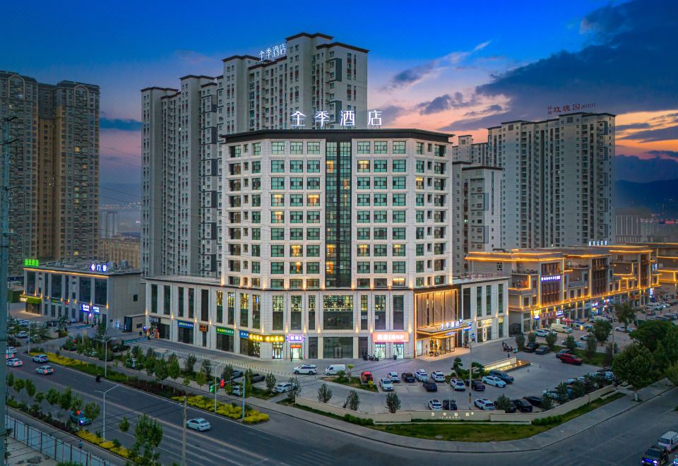 hotel overview picture