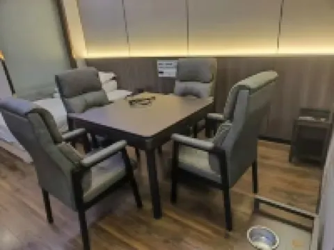 Aimu Hotel (Changge Yifeng City Plaza)