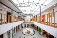 木言観闕中国式旅館 香格里拉（独克宗古城大仏寺転経筒）