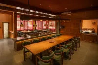 Villa am Qugecang Hotels in Batang