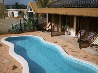 Wanning Jump House Surf Homestay (Xinqun Bay) Hotels near Baodingwan