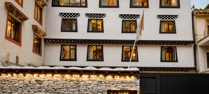 Naicang Deji Hotels in Heishui