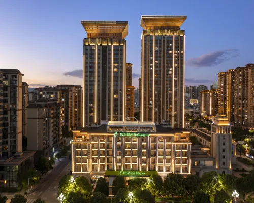 Holiday Inn Mile Hotels in Mile City