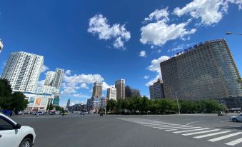 Qiqihar M·Tianyi Apartment Hotel (Zhonghuan Square Branch)