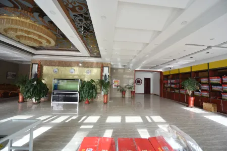 Yinfeng Business Hotel