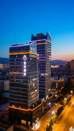 Atour Hotel (Baoji Administration Center, High-speed Railway South Station) Отели рядом с достопримечательностью «Hi-tech Square»