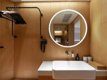 JI Hotel (Shanghai Pusan Road Subway Station Branch)