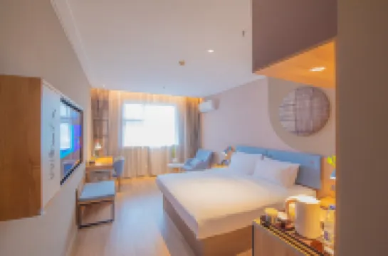 โฮมอินน์ · นีโอ (สถานีรถไฟใต้ดินสือเฉียวปู ฉงชิ่ง) โรงแรมในฉงชิ่ง