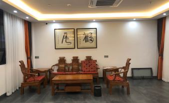 Starry Moon Bay Hotel