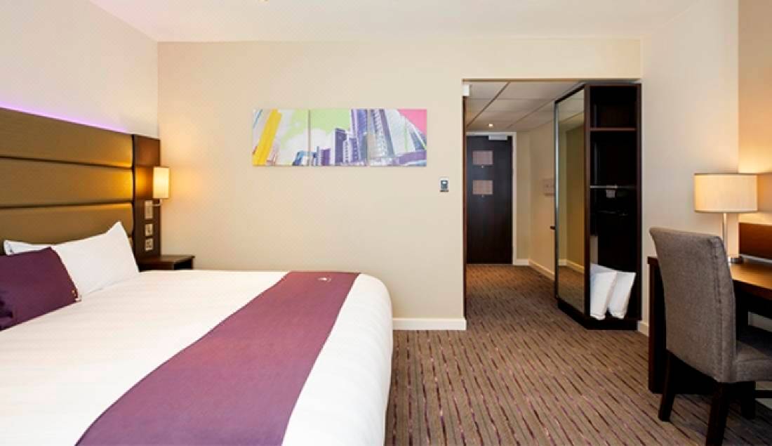 Premier Inn Jersey St Helier (Charing Cross), Saint Helier Latest Price &  Reviews of Global Hotels 2022 | Trip.com