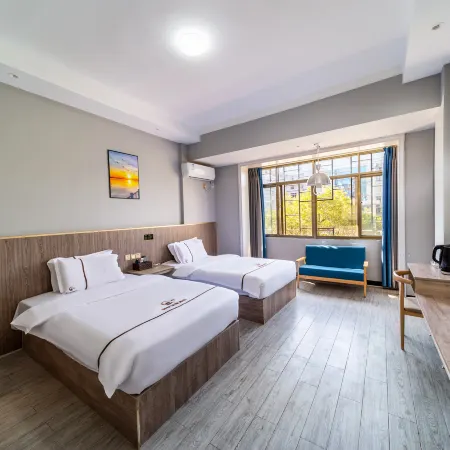 Yi Jia Hotel(Pingxiang Golden Triangle Branch)