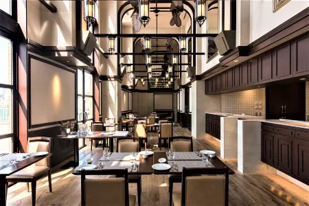 Premier Hotel Mojiko Отели рядом с достопримечательностью «Kyu Moji Zeikan»