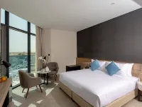 Beach Walk Hotel Jumeirah Hotels near Al Safa